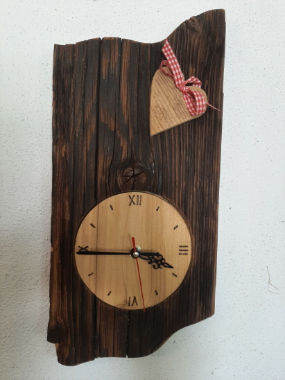Unikat rustikal Holzbrett Uhr